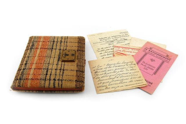 Di�rio de Lore Dublon e documentos pessoais